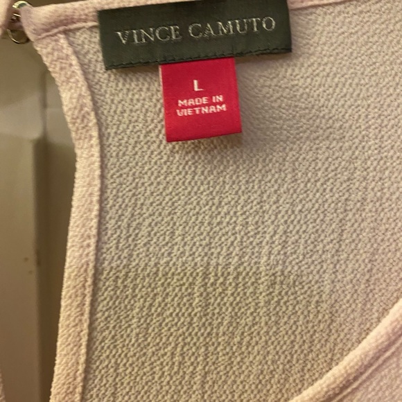 Beautiful Vince Camuto Blouse - Picture 2 of 5